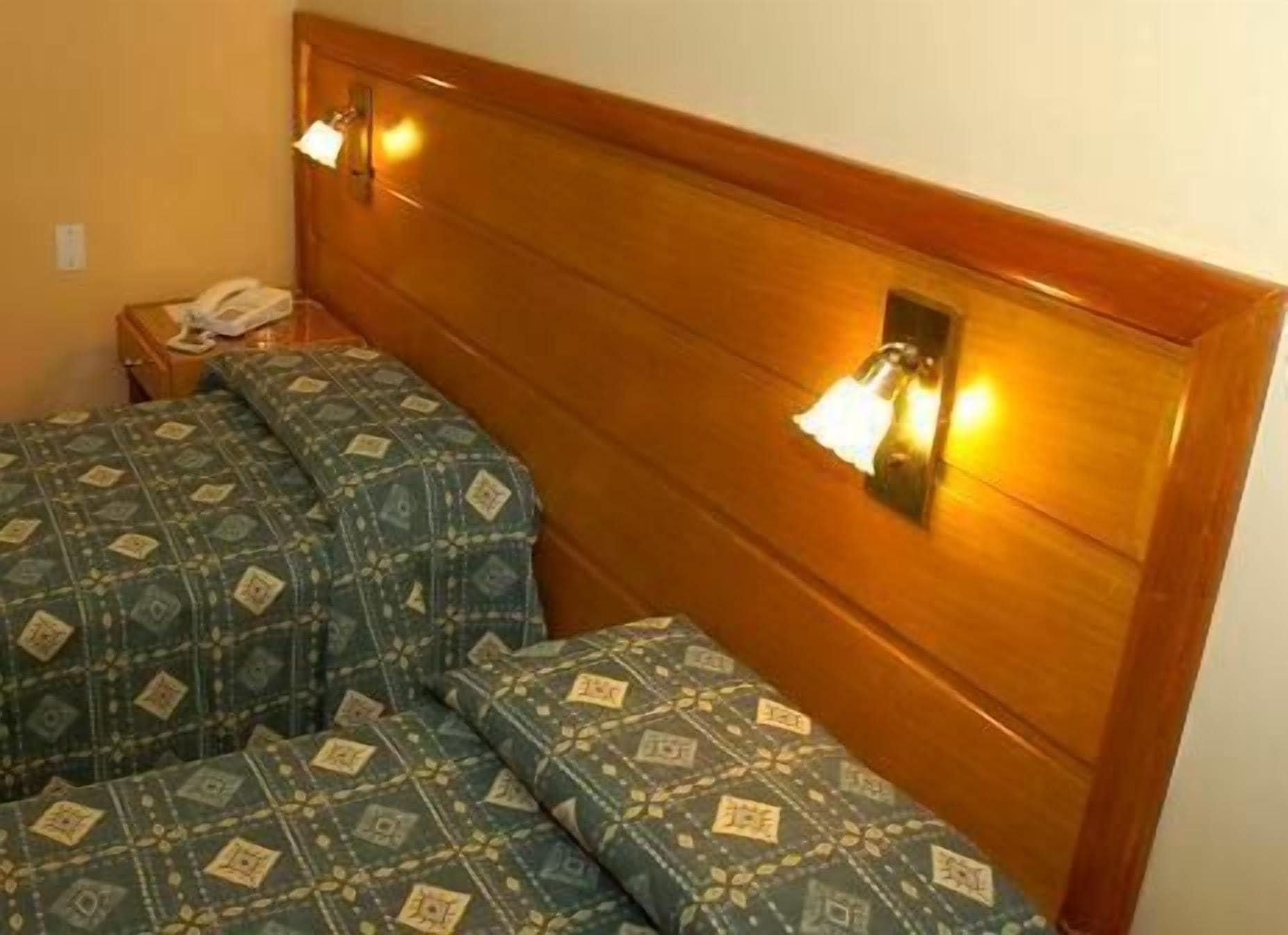 Hotel Provincial Mendoza Kültér fotó