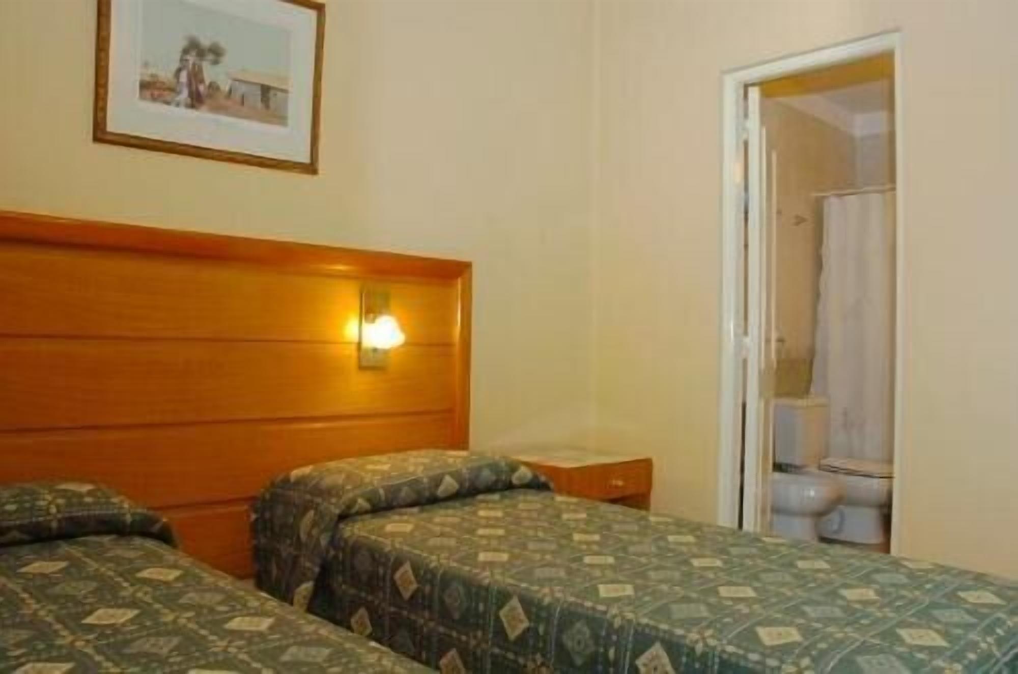 Hotel Provincial Mendoza Kültér fotó