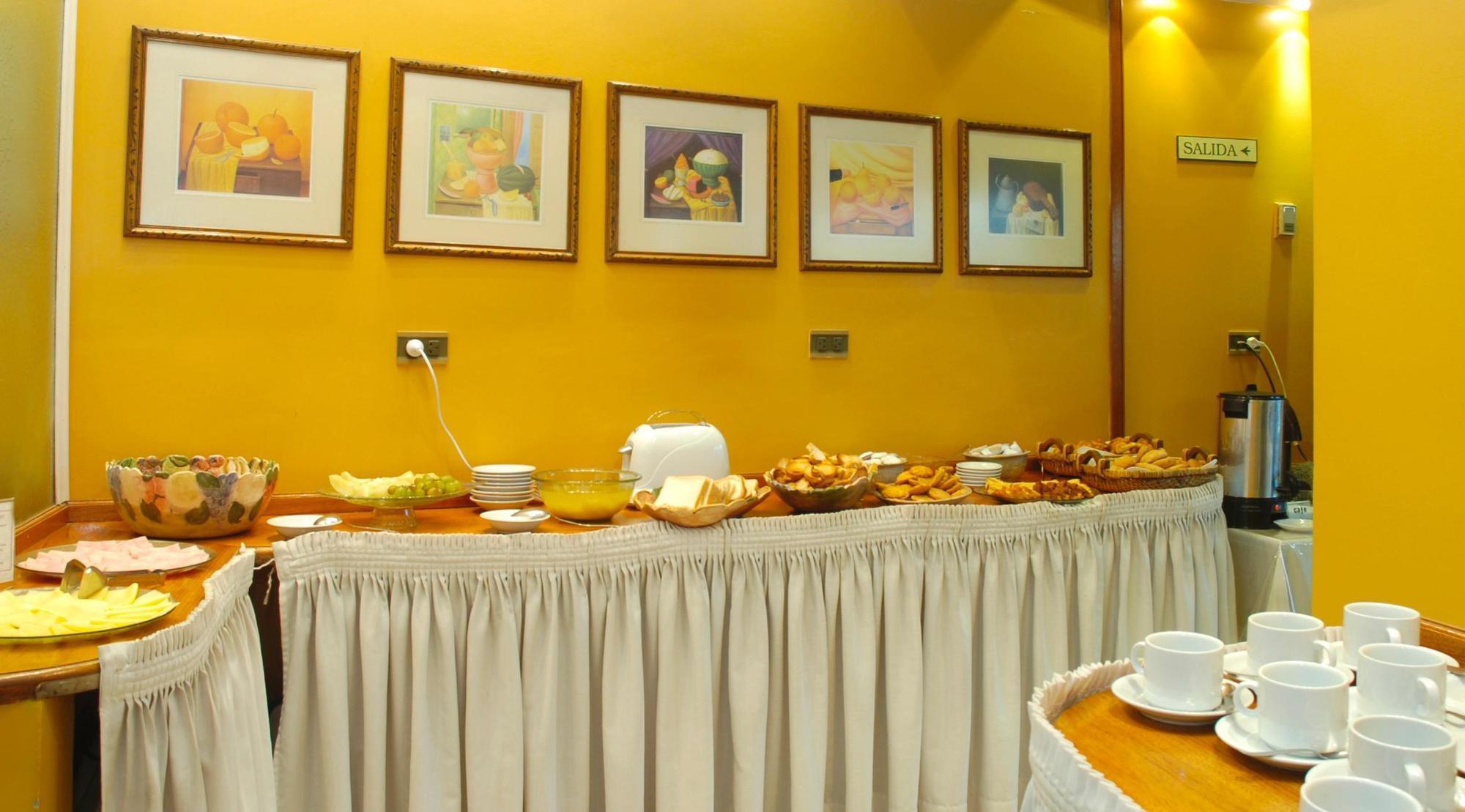 Hotel Provincial Mendoza Kültér fotó